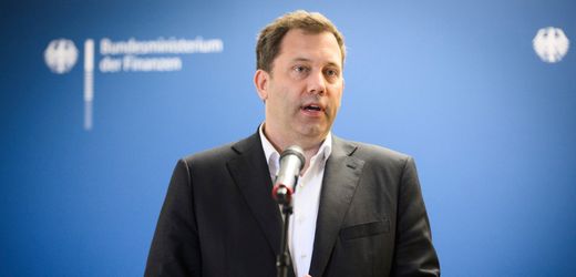 Bundeshaushalt: Lars Klingbeil präsentiert Rekordschulden und Investitionspläne