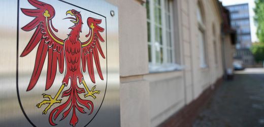 Brandenburg: Verfassungsgericht bestätigt Corona-Maskenpflicht