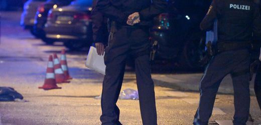 München: Frau sticht auf Passanten ein – Polizei erschießt sie