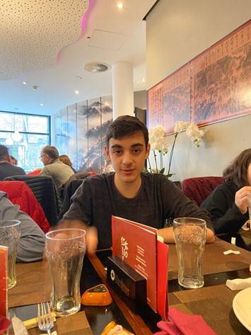 Düsseldorfer Student stirbt nach zwei Herz-Transplantationen: „Dimis Lebensmut, Humor und Tapferkeit bleiben für immer in unseren Herzen“