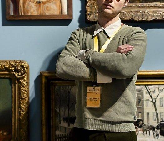 Führung durch den Kunstpalast in Düsseldorf: „Grumpy Guide“ bringt Museumsbesucher in Verlegenheit