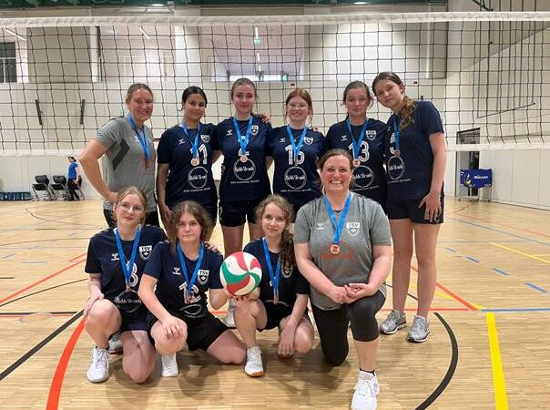 Sportverein aus Radevormwald: Das erlebten die TSV-Volleyballerinnen in Leipzig