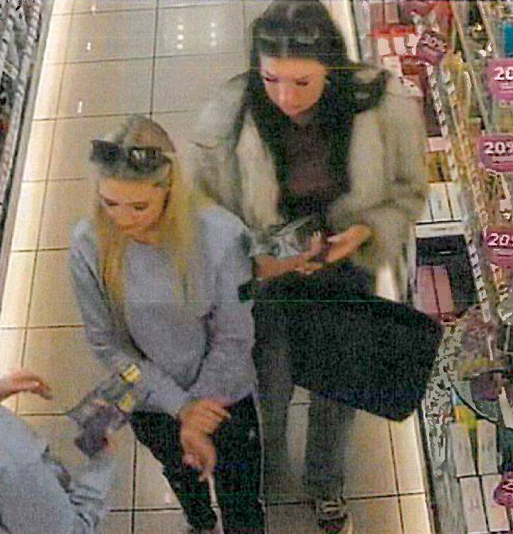 Wer kennt diese Verdächtigen?: Nächste öffentliche Fahndung nach Diebstahl in Kranenburg