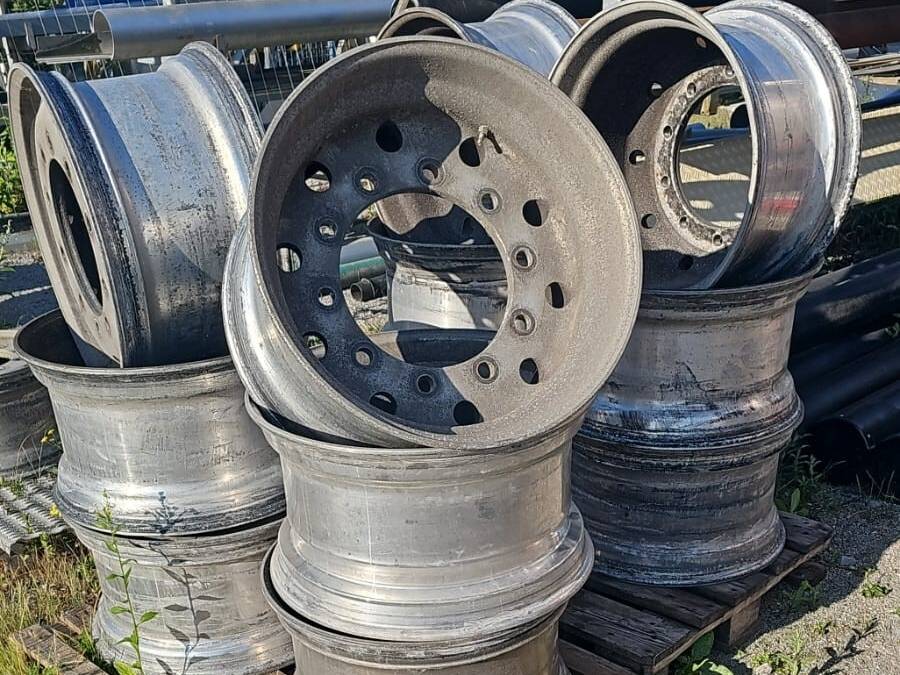 Diebstahl in Goch: Lkw-Felgen mit 600 Kilogramm Gewicht gestohlen