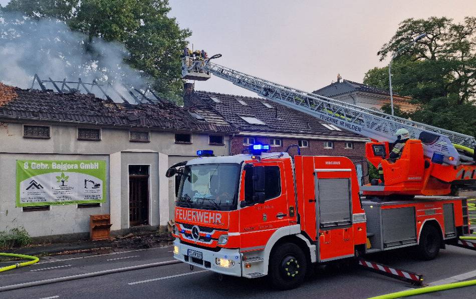 Dachstuhlbrand an der Walder Straße in Hilden: Gutachterin geht von Brandstiftung aus