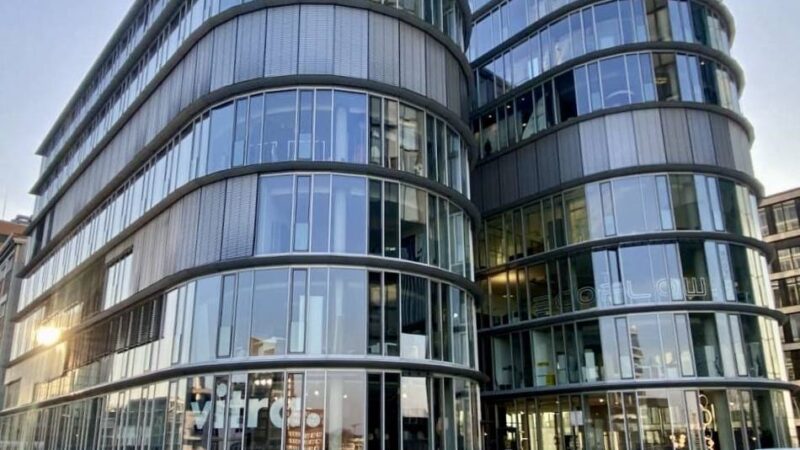 Horn & Company: Düsseldorfer Strategieberatung mietet 2500 Quadratmeter große Büroflächen im Hafen