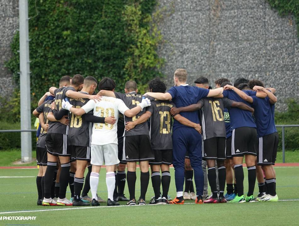 Fußball in Düsseldorf : Kein Platz zur Entfaltung