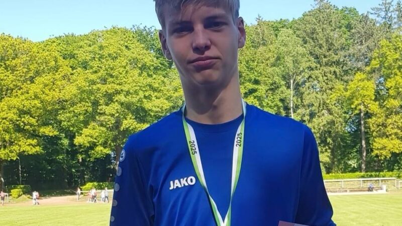 Erkelenzer mit tollem Erfolg: Paul Weller wird U18-Nordrheinmeister über 400 Meter