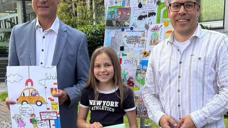 Flyer „Wir wollen gehen! Zu Fuß statt Elterntaxi“: Monheimerin Amelia Jochemczyk gewinnt Kreativwettbewerb
