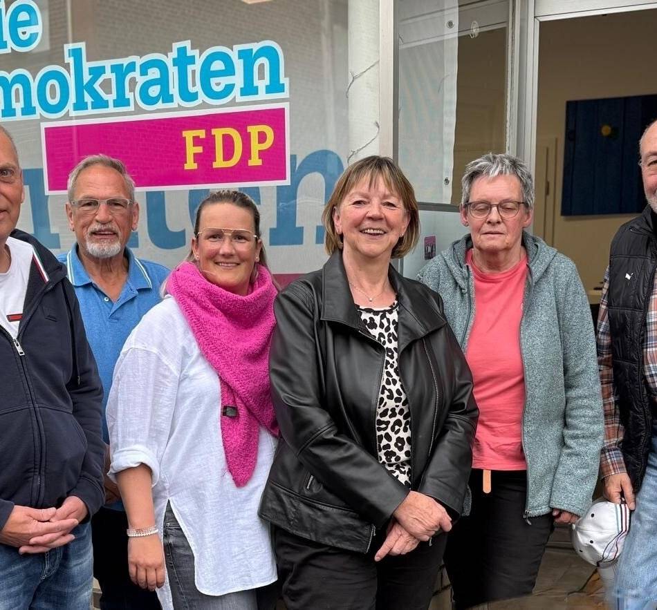 Kommunalwahl 2025: Stephanie Jahrke auf Platz 1 der Grefrather FDP