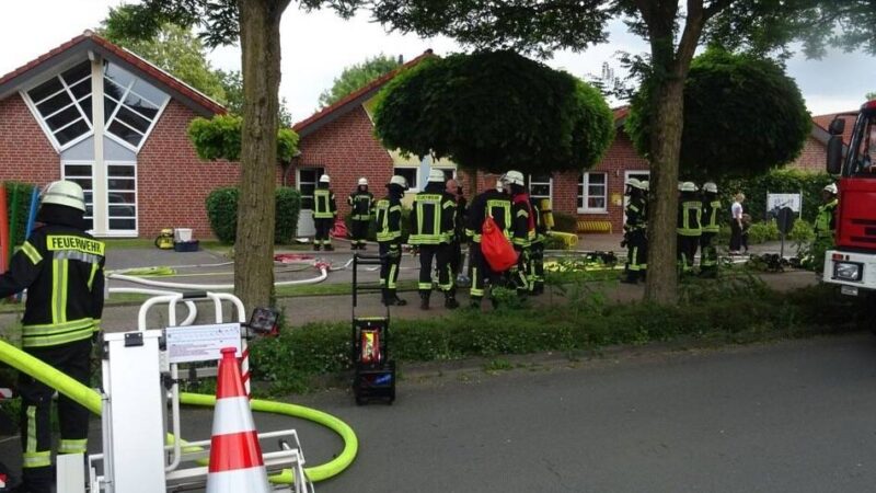 Großeinsatz der Feuerwehr: In Sonsbecker DRK-Kita bricht Feuer aus