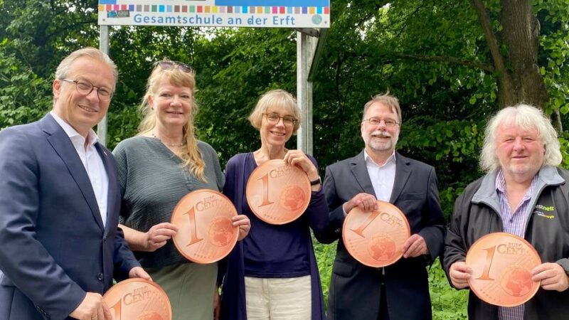 Neusser Gesamtschule reist nach Auschwitz: Westnetz fördert Gedenkstättenfahrt