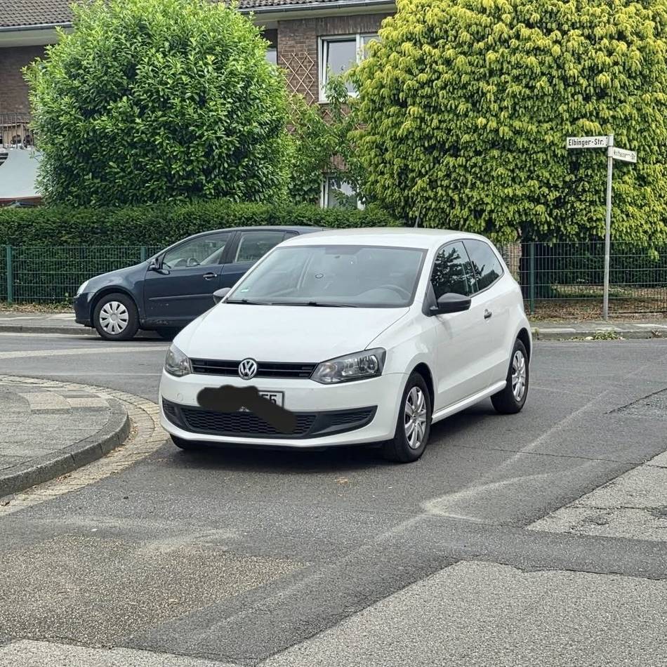 Ärger um Falschparker in Grevenbroich: „Es geht um Menschenleben und die Feuerwehr kommt nicht durch“