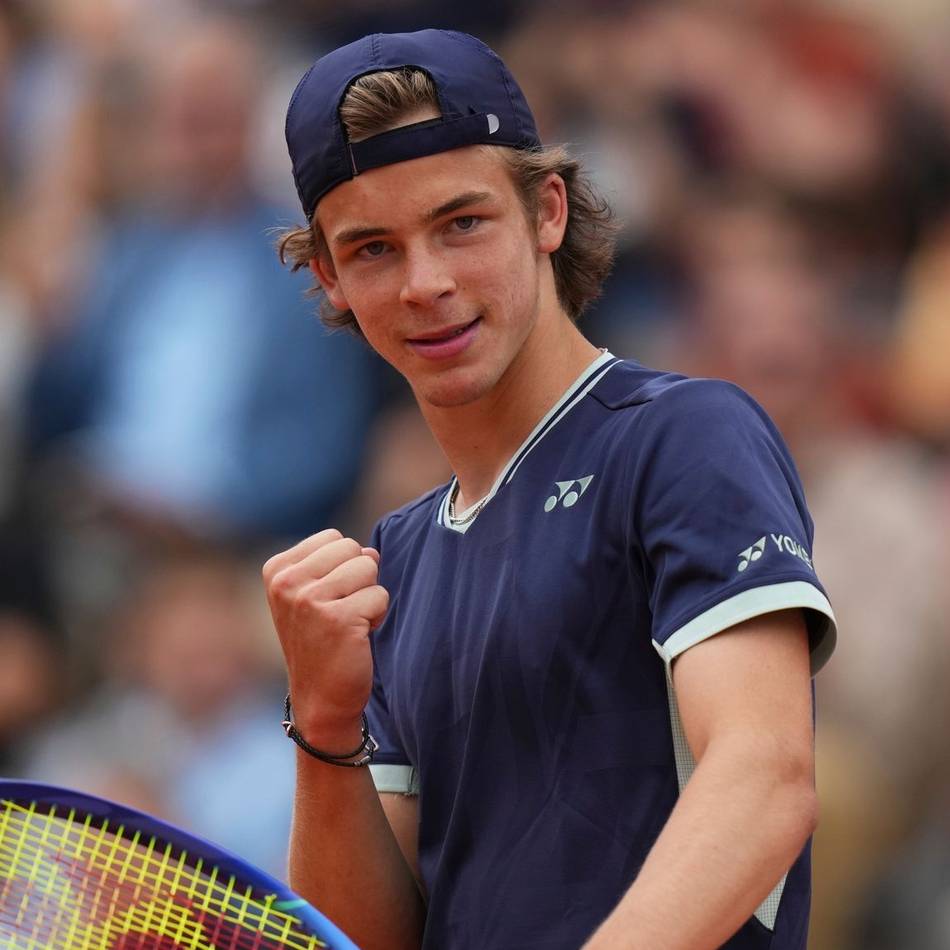Erster Titel seit Zverev: Deutscher Junior-Champion in Paris – McDonald schlägt Schönhaus