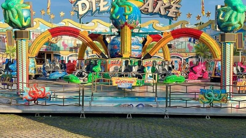 Rasend, rasant, rauf aufs Karussell: Dormagens größte Kirmes steht in den Startlöchern