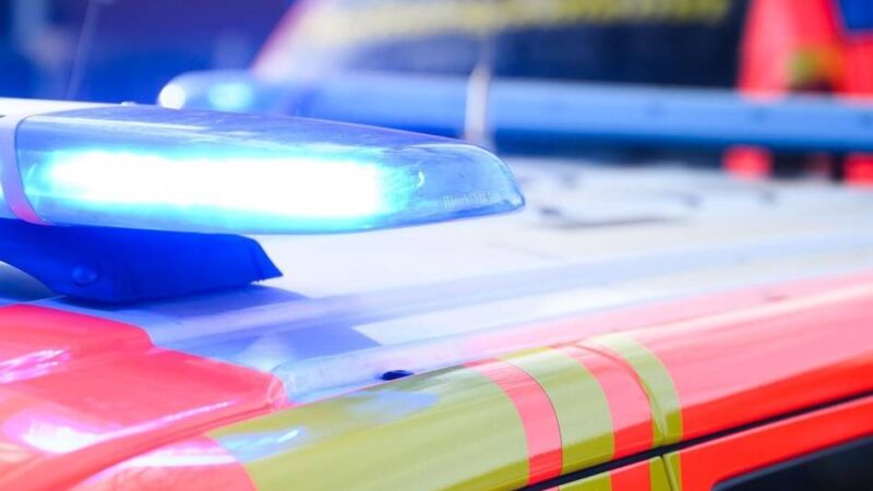 Rettungsaktion am Tagebau Garzweiler: Mann erleidet bei Arbeitsunfall in Kieswerk schwere Verletzungen