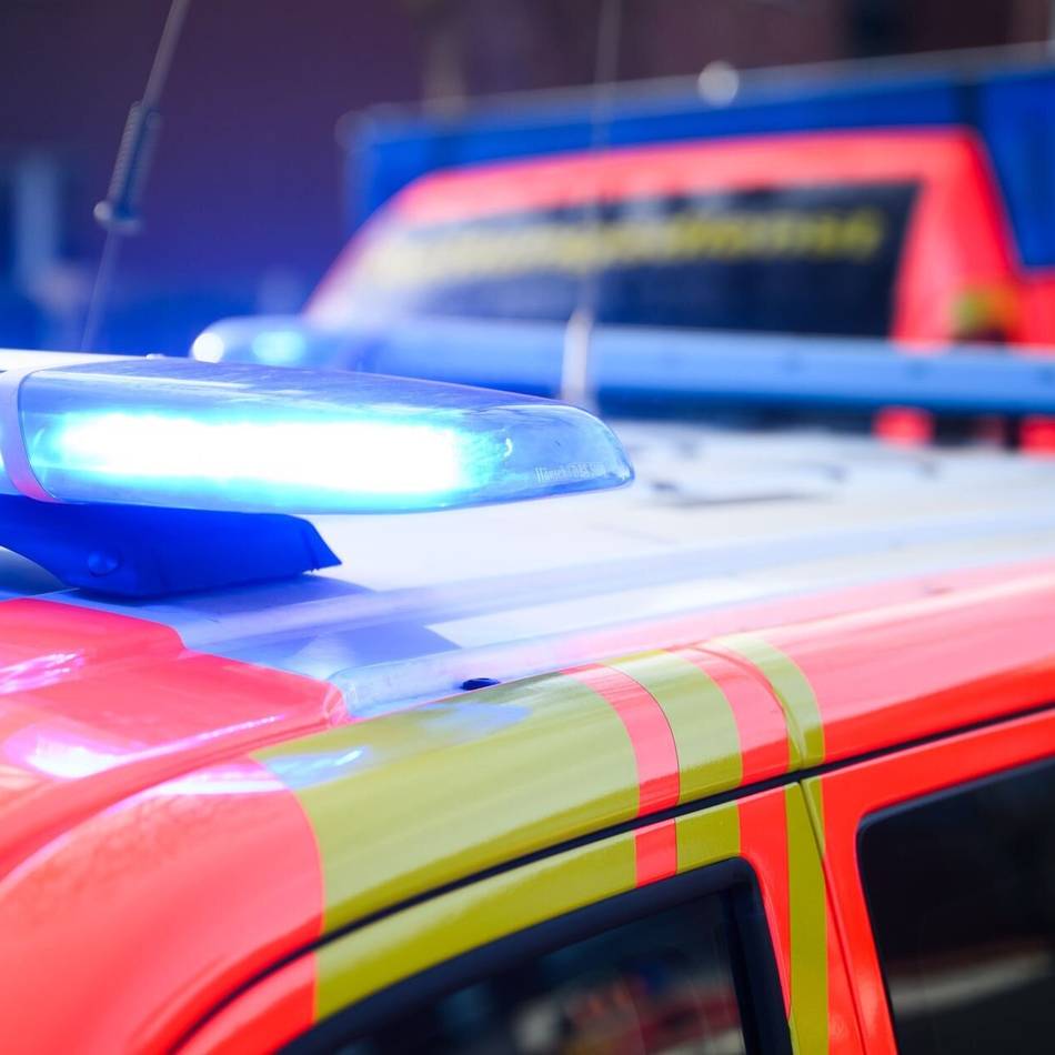 Fußgänger tritt unvermittelt auf Straße: Schwer verletzt nach Unfall auf L 19 bei Kückhoven