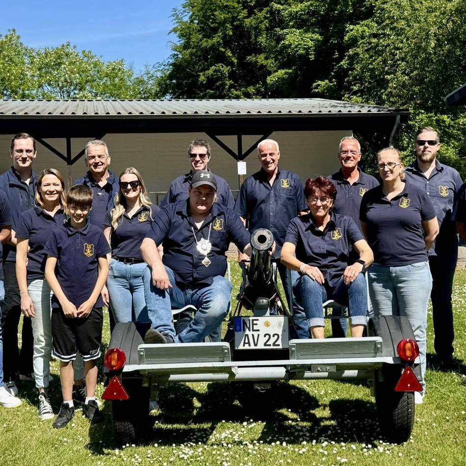 Besonderes Pfingsten in Meerbusch: Böllerschüsse eröffnen das Büdericher Schützenfest