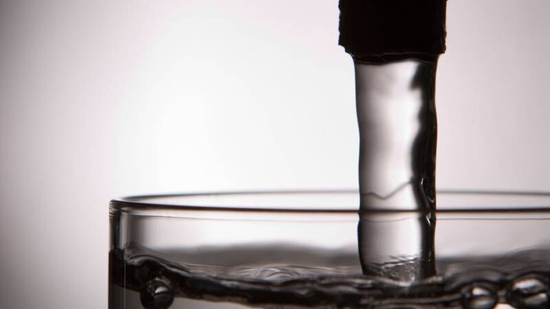 Zwei Stadtteile in Mönchengladbach betroffen: Riskante Bakterien – Trinkwasser wird in Rasseln gechlort