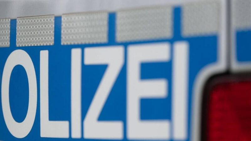 Einbruch in Amern: Jugendliche steigen in Gebäude ein