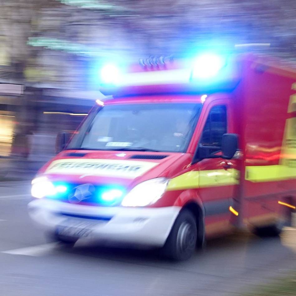 Feuer in Solingen-Merscheid: Eine Person stirbt bei Wohnungsbrand