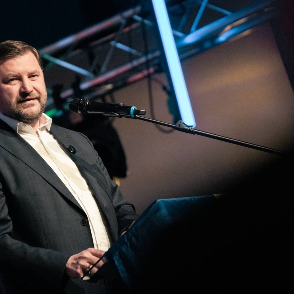 „Schleuseraffäre“: Kein Strafbefehl nach Facebook-Post über Solingens Oberbürgermeister Kurzbach