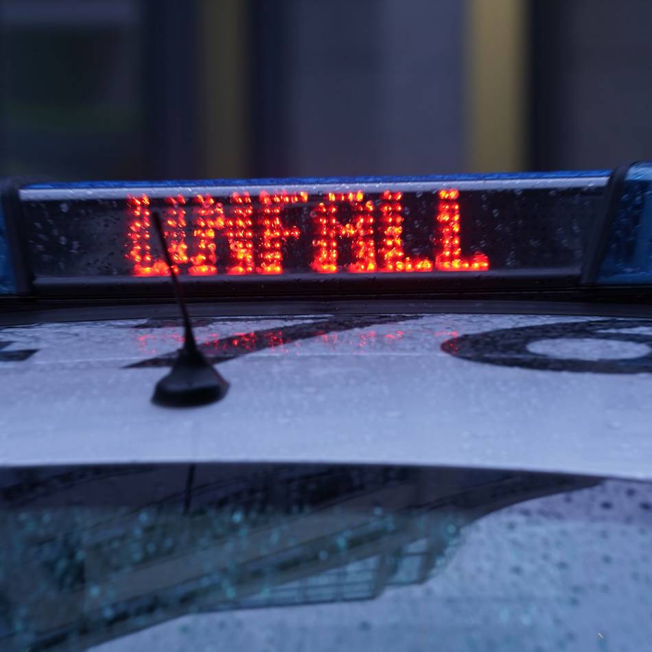Unfall in Weeze: Bodenwellen und Spurrillen – 19-Jähriger bei Sturz schwer verletzt