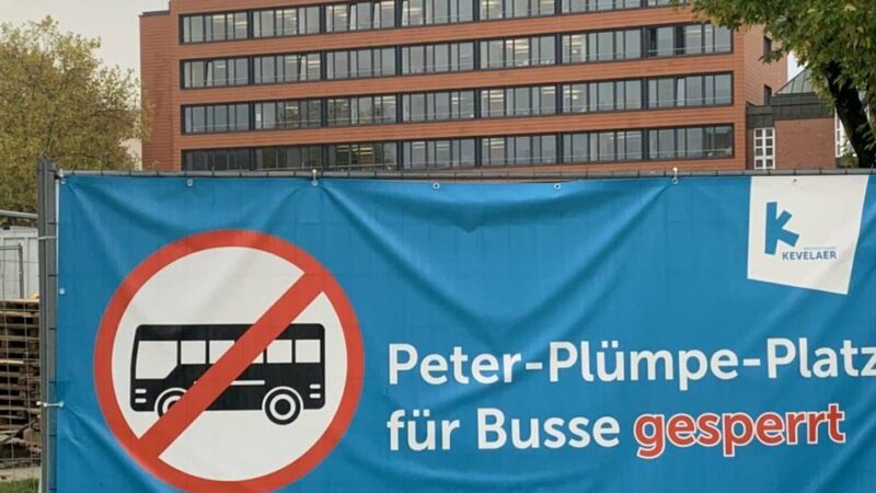 Am Bahnhof in Kevelaer: Busankunft für Pilger zumindest optisch aufgewertet