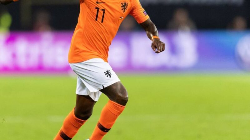 Mehrjährige Haftstrafe: Fußball-Profi per Privatjet an die Niederlande ausgeliefert