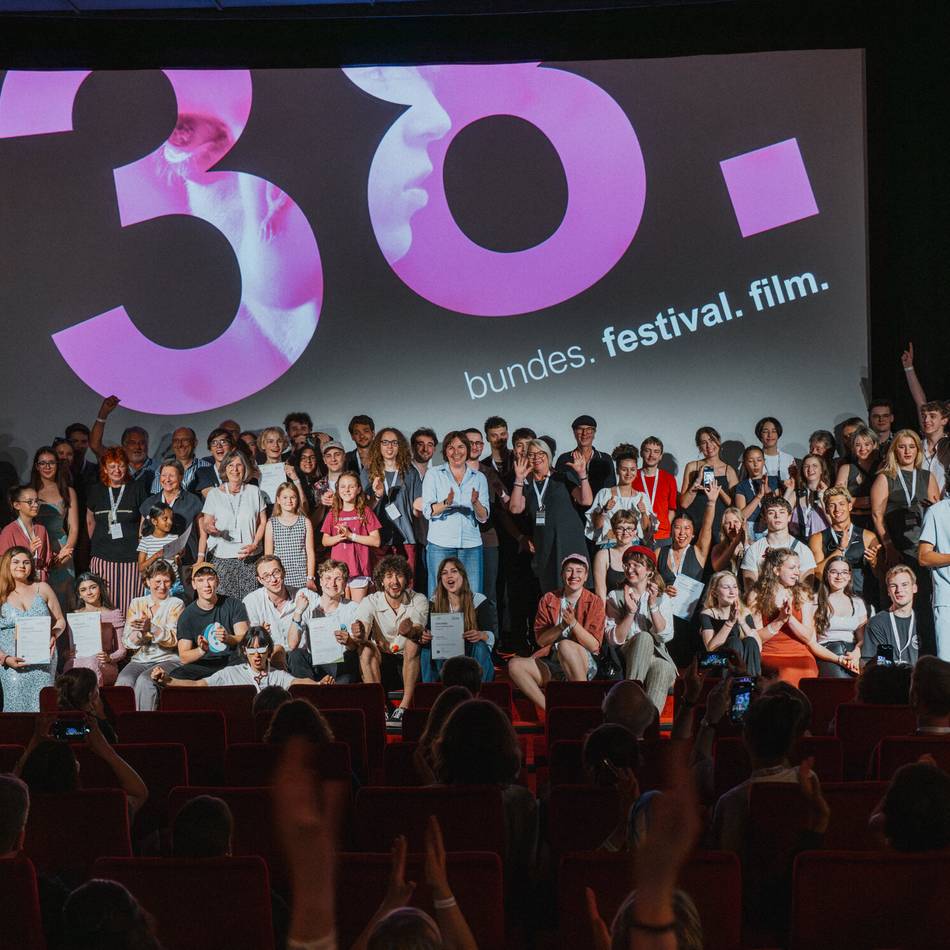 Zwischen Generationen und Vorurteilen: Das sind die Abräumer beim Bundes.Festival.Film in Duisburg