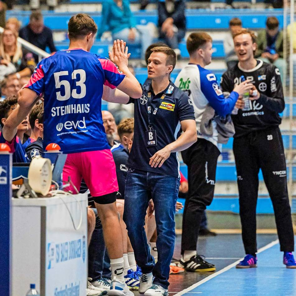 Der TSV Bayer Dormagen mittendrin: Die kurioseste Saison aller Zweitliga-Zeiten