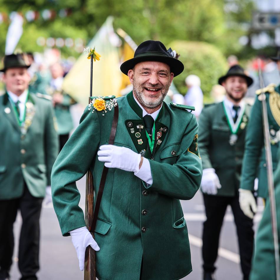 Schützenfest in Neuss-Erfttal: Ein Wochenende zwischen Party und Tradition