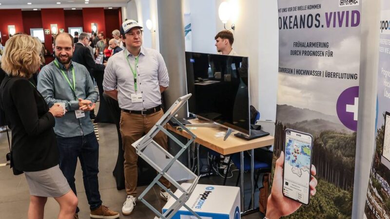 Minister eröffnet Messe „Resilience Expo“ in Neuss: Mit Erfindergeist gegen die Klimakrise