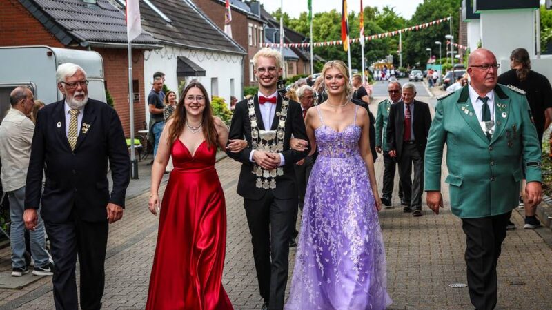 Hitze, Regen und Diebstahl: Elvekumer Schützen trotzen allen Widrigkeiten