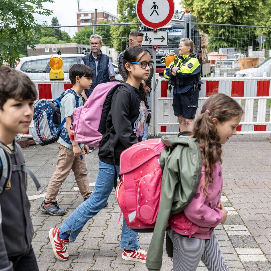 In Düsseldorf-Urdenbach: Großbaustelle an der Südallee macht Schulweg unsicher