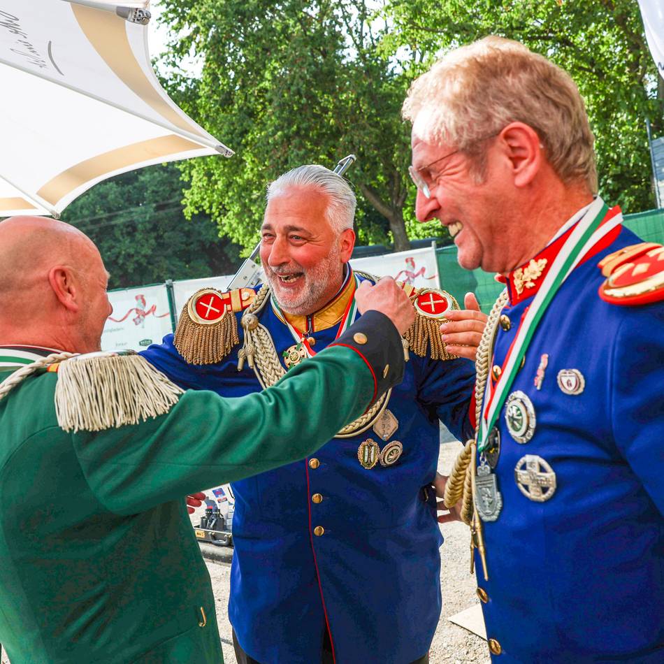 Schützenfest in Kaarst: Präsident gerührt, Freude pur beim neuen König