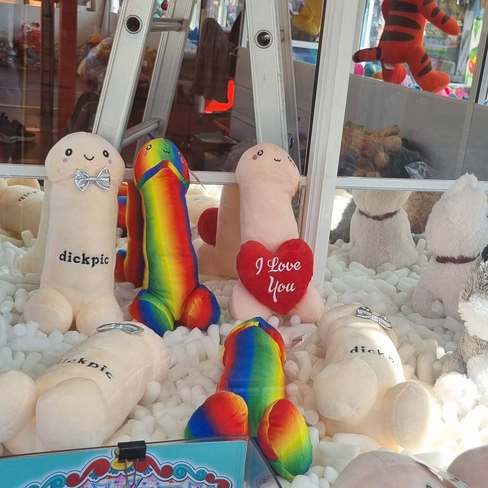 Nach Kritik im vergangenen Jahr: Stoff-Penis-Kontrollen auf der Neusser Kirmes?