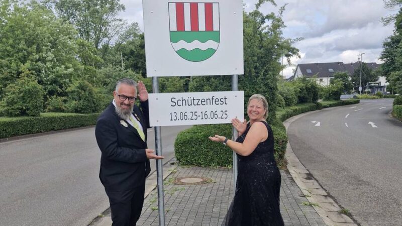 Schützenfest in Erfttal: Wenn Tradition im Festzelt auf Party trifft