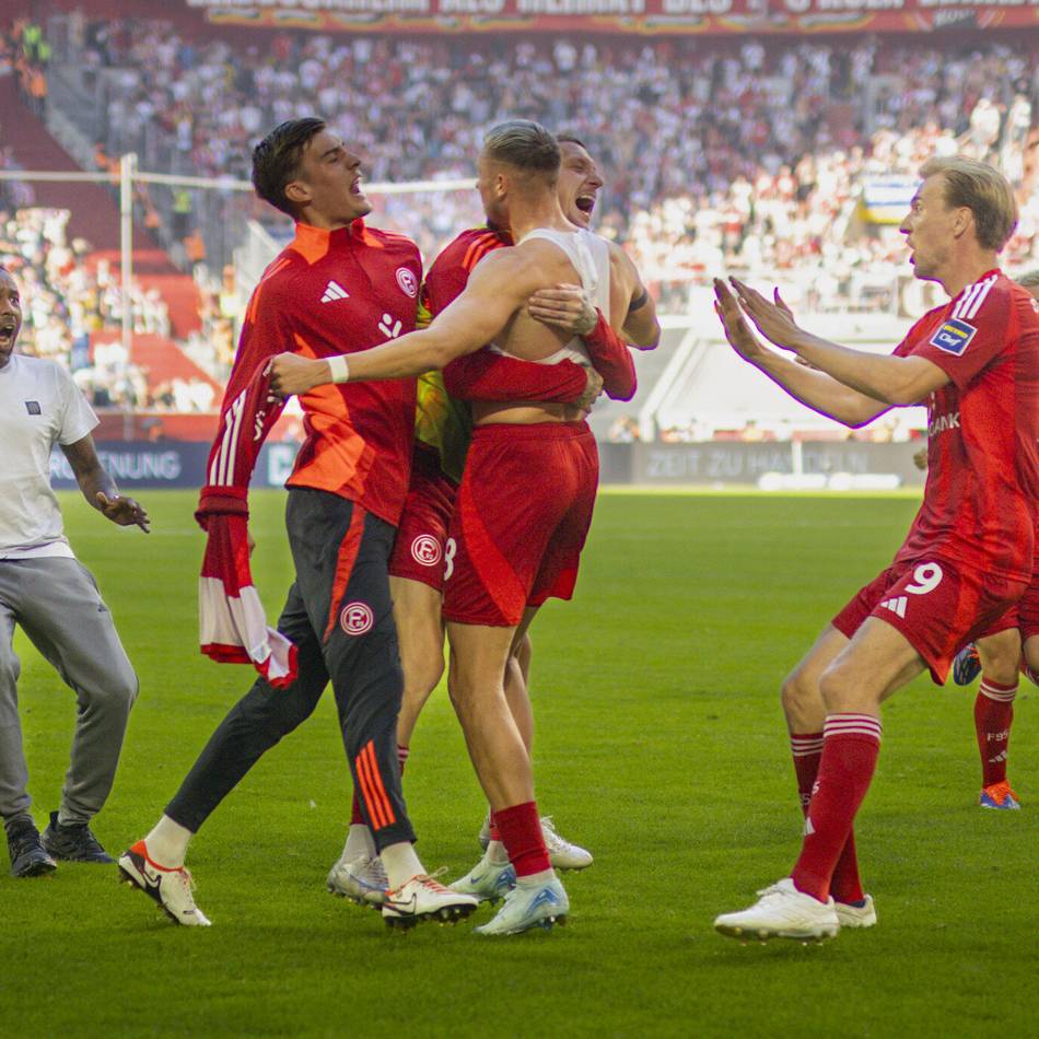 Erstes Training der neuen Saison: Fortuna kehrt auf den Platz zurück – doch was wird aus Niemiec und Vermeij?