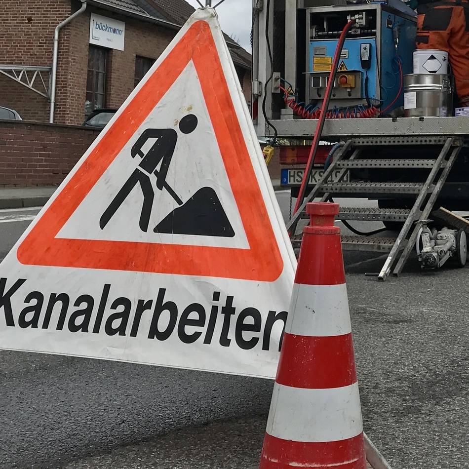 Hydraulische Überlastung in Schwalmtal: Kanalarbeiten in Amern