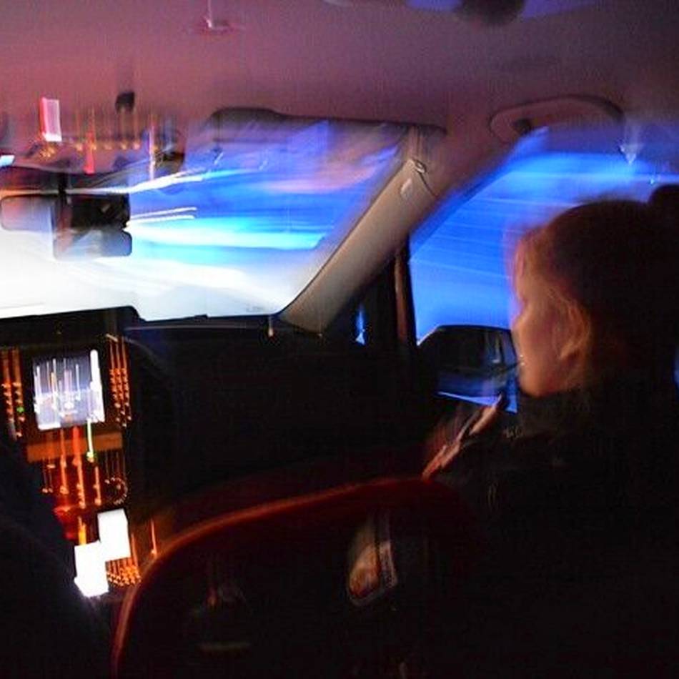 Sperrmüll auf Straße gelegt: Unbekannter verursacht Unfall in Wülfrath