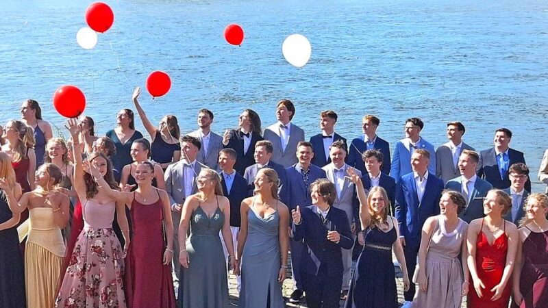 Reeser Abiturientia 2025: Filmreife Leistung am Gymnasium Aspel