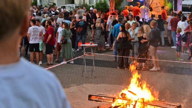 Veranstaltung: „Zylinderköpp“ laden zur Sonnenwendfeier in Neviges ein