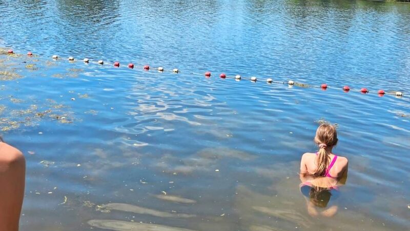 Niemand kann aushelfen: Zu wenig Personal am Millinger Meer – Schwimmen nur mit Aufsicht