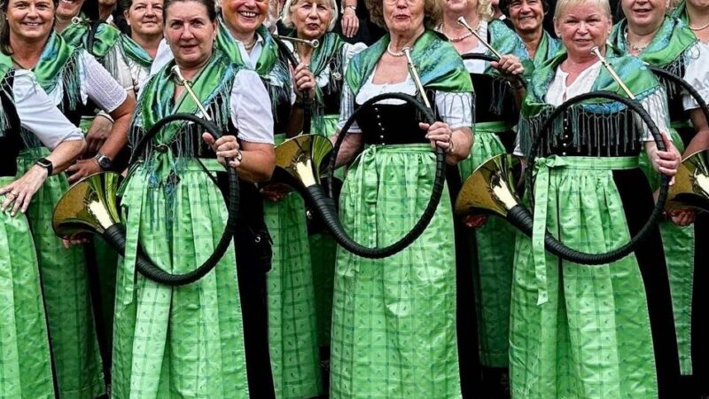 Titelkämpfe in Fulda: Krefelds Jagdhornbläsercorps feiert Deutsche Vizemeisterschaft