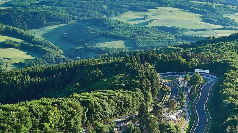Schwedenkreuz in der Nordschleife : 24-Jähriger aus Rhein-Kreis Neuss verunglückt tödlich auf Nürburgring