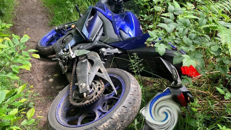Auf der L 101 in Wermelskirchen: Mit gestohlenem Motorrad vor Polizei geflüchtet