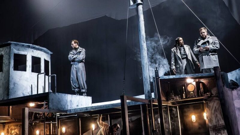Uraufführung am Düsseldorfer Schauspielhaus: Eine Frage der Menschlichkeit
