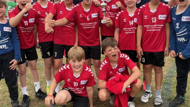 Sportvereine in Radevormwald: HSG zeigt Teamgeist beim Turnier in Ibbenbüren