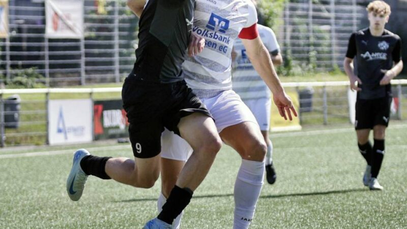 Transfer in der Fußball-Oberliga: 1. FC Monheim bedient sich beim VfB 03 Hilden